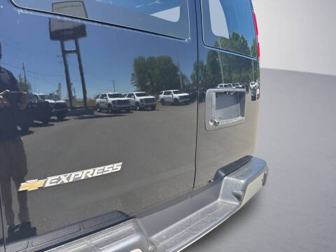 2026 Chevrolet Express 2500