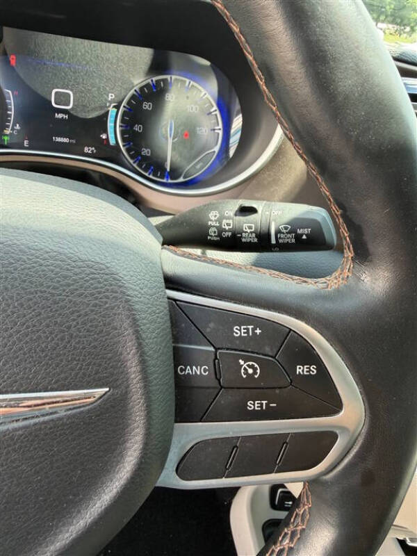 2017 Chrysler Pacifica Touring-L Plus