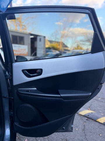 2021 Hyundai Kona SEL Plus