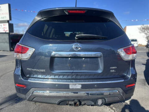 2015 Nissan Pathfinder SL