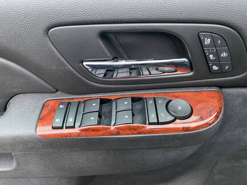 2012 Chevrolet Avalanche LTZ