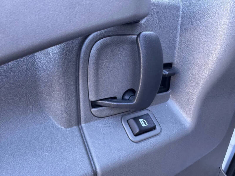 2025 Chevrolet Express 2500