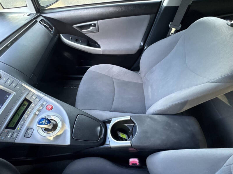 2013 Toyota Prius Two