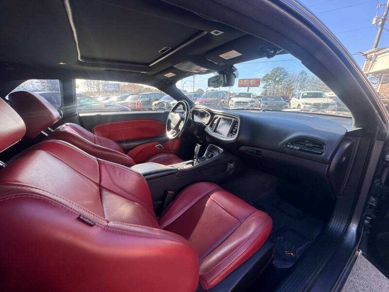 2017 Dodge Challenger R/T Plus