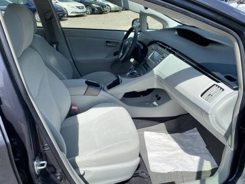 2012 Toyota Prius Three