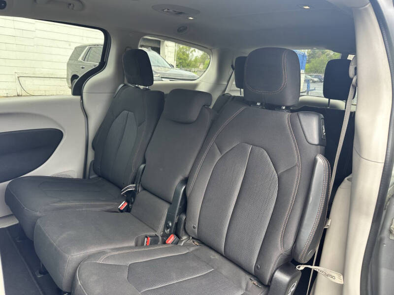 2017 Chrysler Pacifica Touring