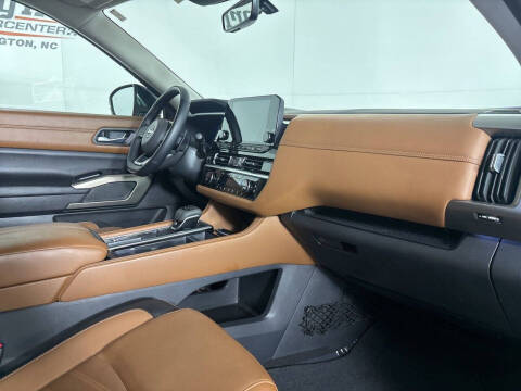 2024 Nissan Pathfinder Platinum