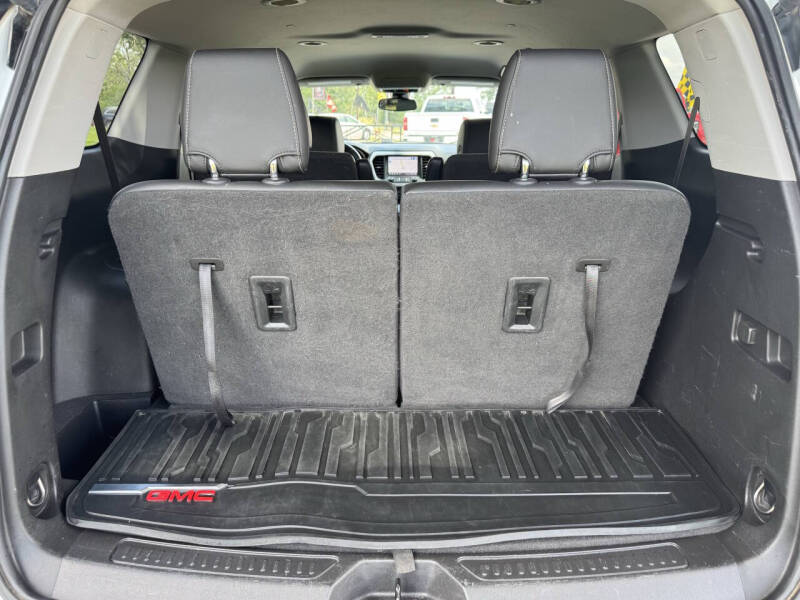2021 GMC Acadia SLT