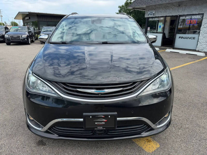 2018 Chrysler Pacifica Hybrid Limited