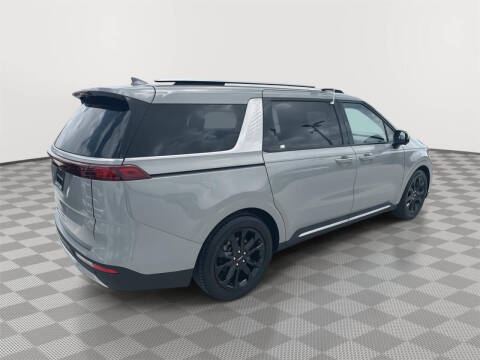 2023 Kia Carnival SX