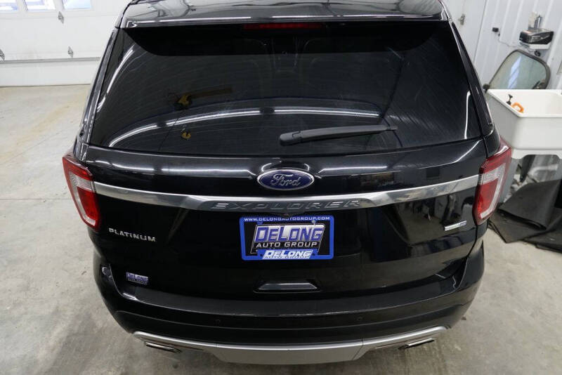 2017 Ford Explorer Platinum