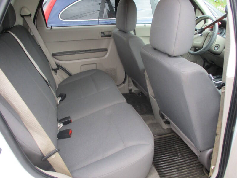 2012 Ford Escape XLS photo 6