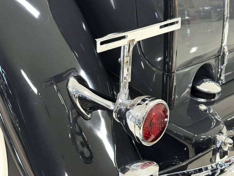 1933 Chrysler CL Imperial Custom Phaeton