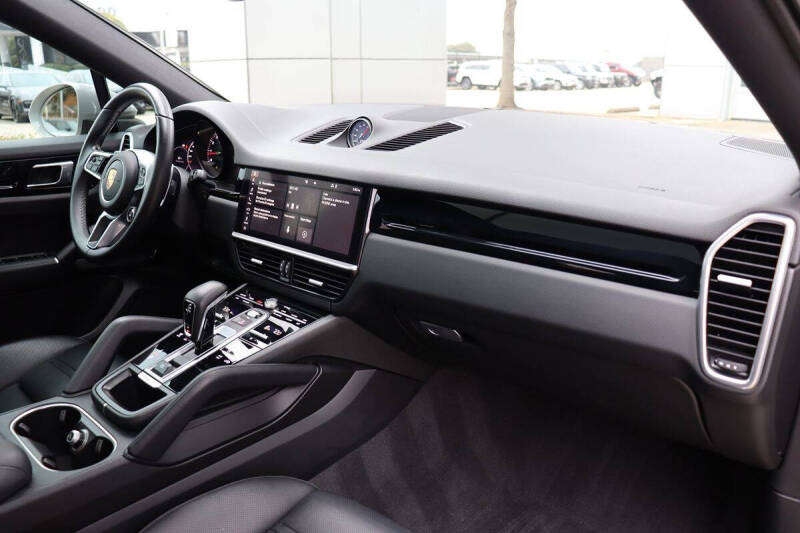 2021 Porsche Cayenne Coupe