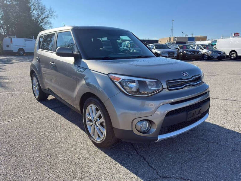 2017 Kia Soul +