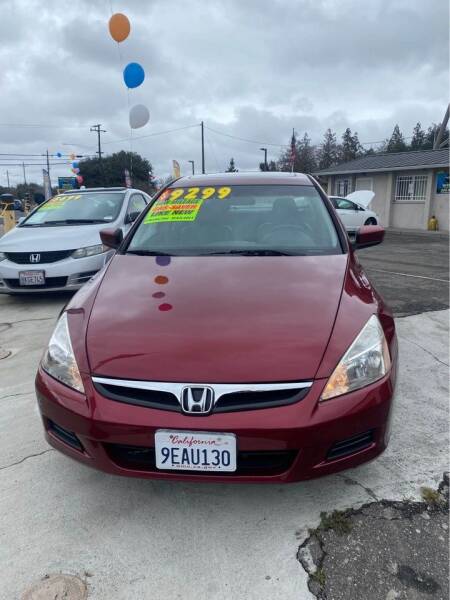2006 Honda Accord for sale at WESLEYS AUTO WORLD LLC in Oakdale CA
