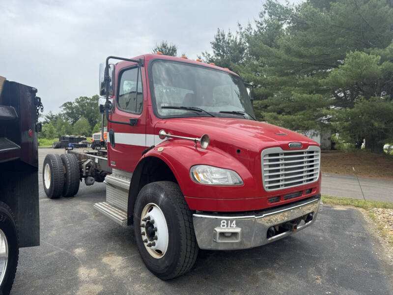 2007 Freightliner M2 106