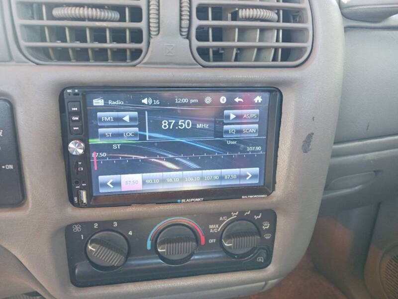 2000 Chevrolet S-10 LS Xtreme