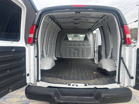 2023 Chevrolet Express 2500