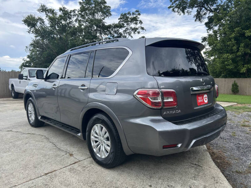 2017 Nissan Armada SV