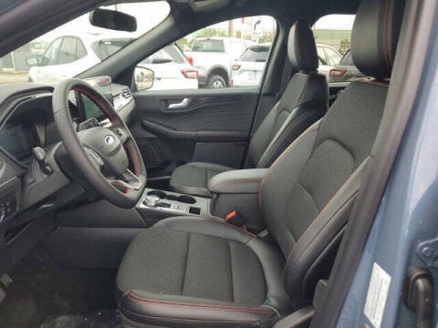 2025 Ford Escape Hybrid ST-Line