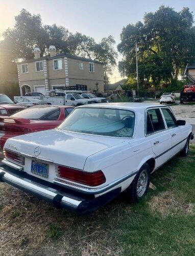 1976 Mercedes-Benz 450-Class