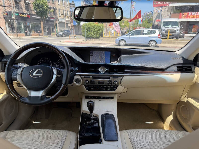 2013 Lexus ES 350