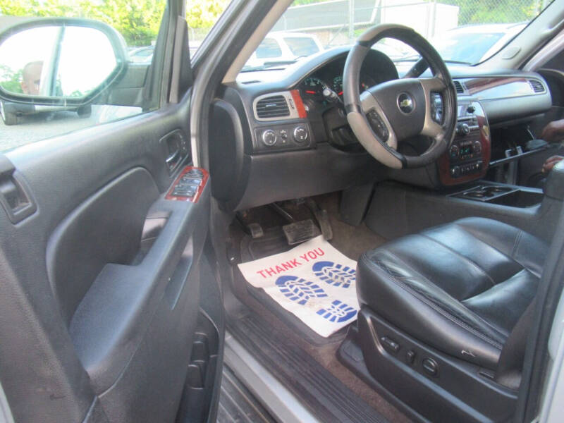 2012 Chevrolet Suburban LT