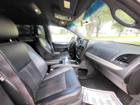 2016 Dodge Grand Caravan R/T