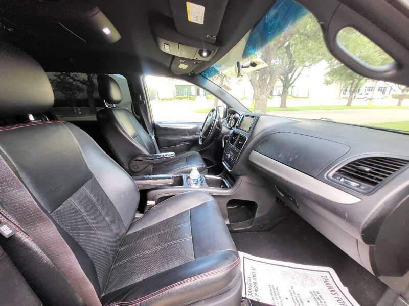 2016 Dodge Grand Caravan R/T