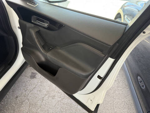 2017 Jaguar F-PACE 35t Premium