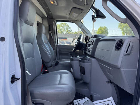 2022 Ford E-Series