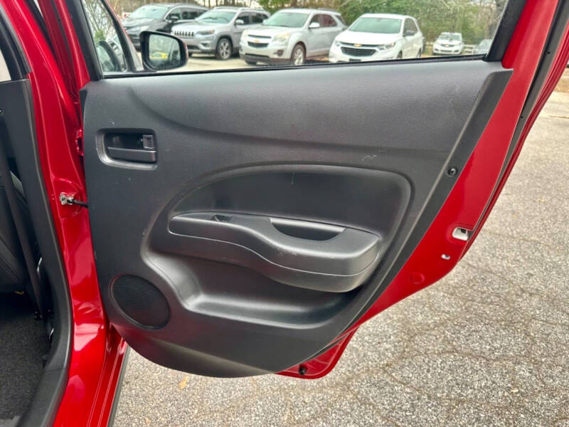 2024 Mitsubishi Mirage ES