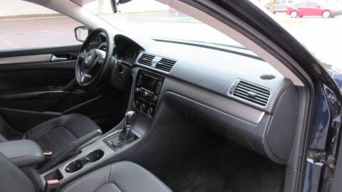 2015 Volkswagen Passat 1.8T SE