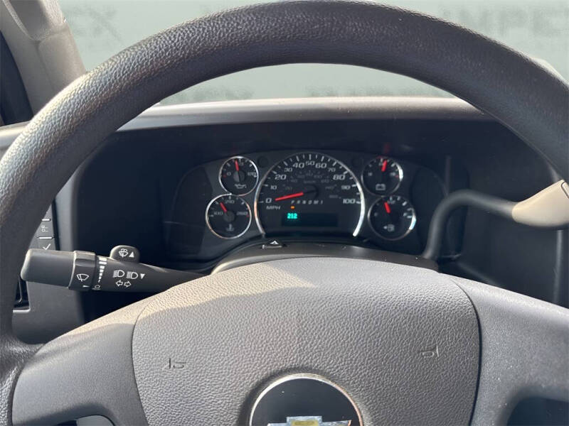 2023 Chevrolet Express 2500