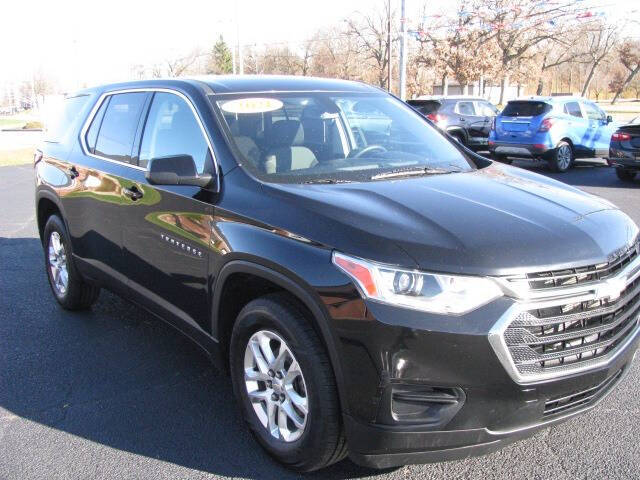 2021 Chevrolet Traverse LS's photo