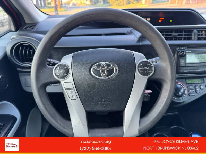 2014 Toyota Prius c