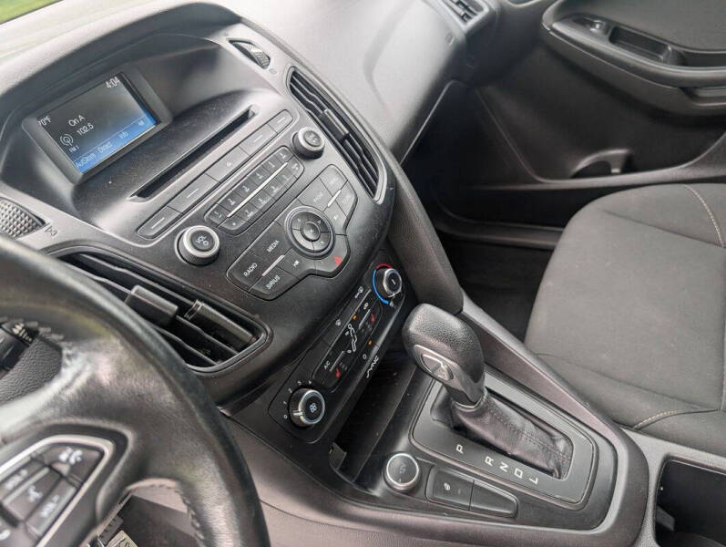 2017 Ford Focus SE