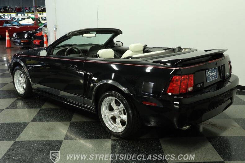 2000 Ford Mustang GT