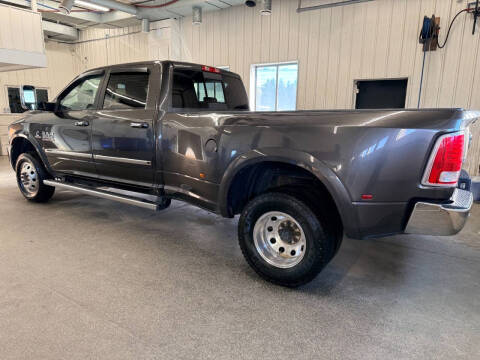 2017 RAM 3500 Laramie