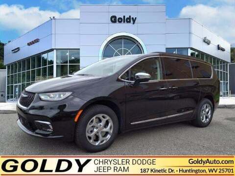 2023 Chrysler Pacifica for sale at Goldy Chrysler Dodge Jeep Ram Mitsubishi in Huntington WV