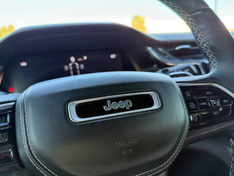 2022 Jeep Grand Cherokee Overland