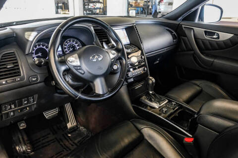 2015 Infiniti QX70