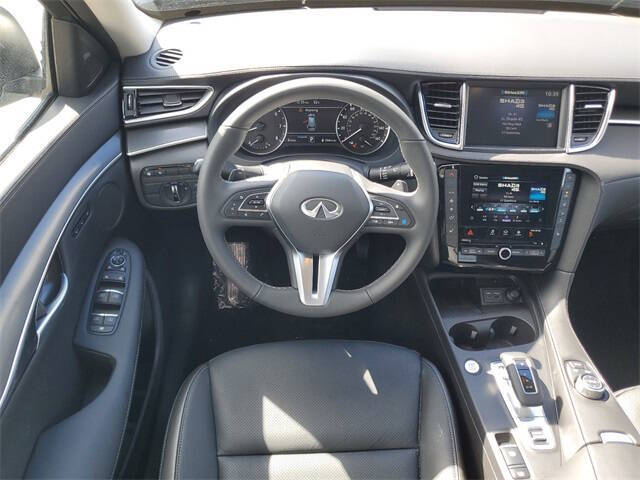 2025 Infiniti QX50 Luxe