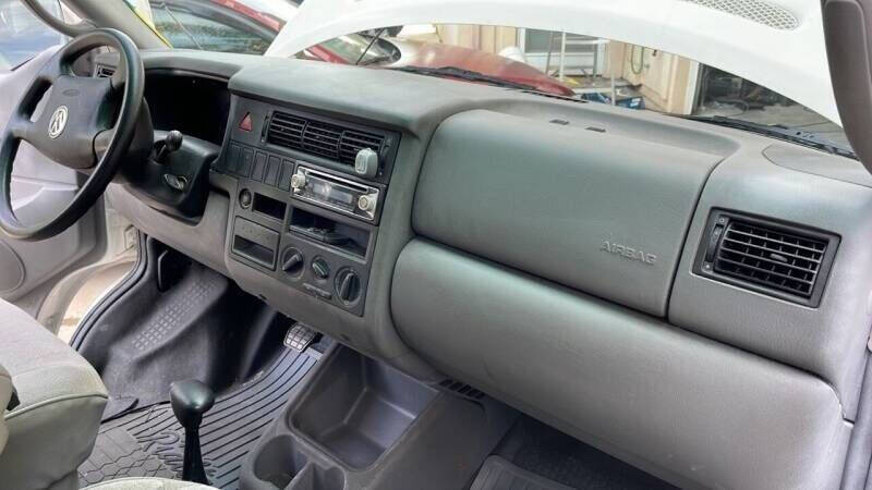 2002 Winnebago Rialta