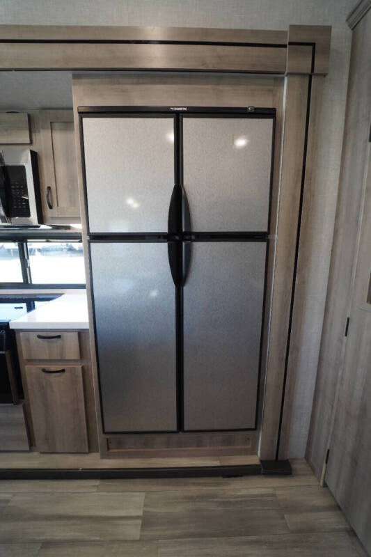 2021 Winnebago Voyage