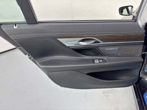 2020 BMW 7 Series 740i