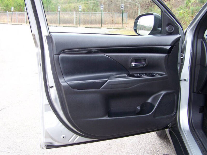 2019 Mitsubishi Outlander