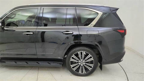 2024 Lexus LX 600 Luxury