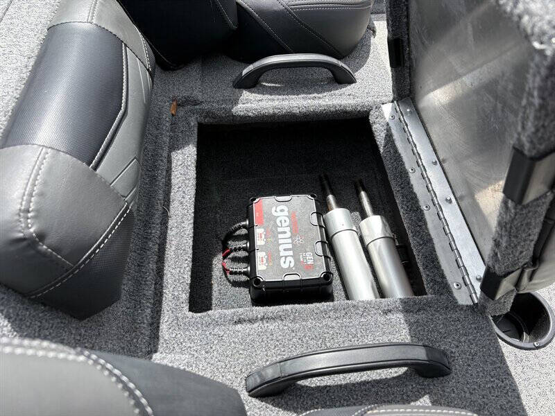 2020 Tracker Pro195TXW